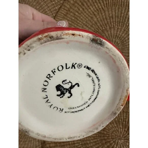 Royal Norfolk Snowman Mug - Picture 5 of 7